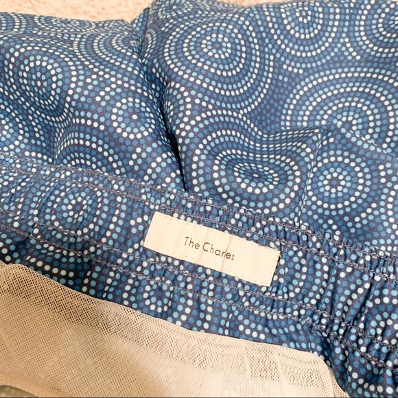 NWT Onia Swim Trunks, The Charles, 7” Inseam, Mosaic Circles, Blue, XL - Picture 4 of 7
